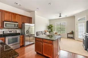 7265 Glisten Ave, Atlanta, GA 30328 - Photo 14