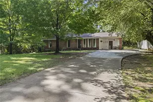 200 Ridgewood Dr, Cleveland, GA 30528 - Photo 1