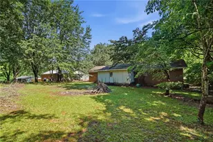 200 Ridgewood Dr, Cleveland, GA 30528 - Photo 18