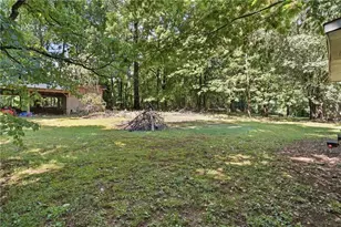 200 Ridgewood Dr, Cleveland, GA 30528 - Photo 22