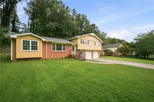 3816 Green Bay Dr, Lawrenceville, GA 30044 - Photo 2