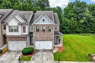 3302 Brockenhurst Dr, Buford, GA 30519 - Photo 4