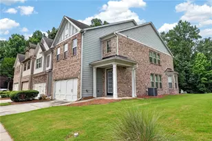 3302 Brockenhurst Dr, Buford, GA 30519 - Photo 2