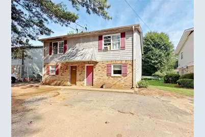 935 Six Oaks Circle #B, Norcross, GA 30093 - Photo 2
