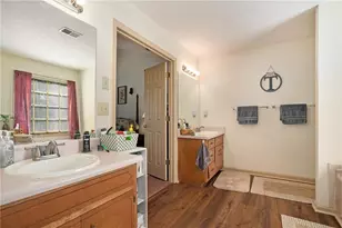 2260 Deer Oaks Trail, Lawrenceville, GA 30044 - Photo 12