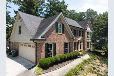 395 Spindle Court, Sandy Springs, GA 30350 - Photo 2