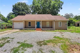 518 Spring St, Villa Rica, GA 30180 - Photo 1