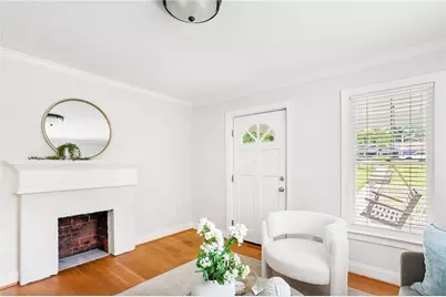 1834 Woodland Hills Avenue NW, Atlanta, GA 30318 - Photo 4