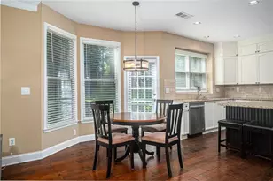 902 Daylight Cir, Lawrenceville, GA 30045 - Photo 14