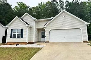 4488 James Wade Dr, Snellville, GA 30039 - Photo 1