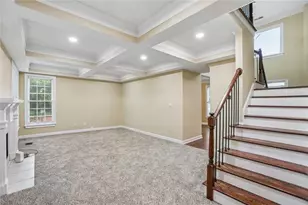 1811 Lake Cove Dr SW, Atlanta, GA 30331 - Photo 10