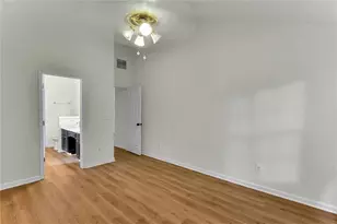 2435 Hillvale Cir, Lithonia, GA 30058 - Photo 12