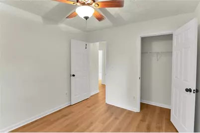 2435 Hillvale Circle, Lithonia, GA 30058 - Photo 32