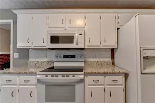 2309 La Maison Ct, Lawrenceville, GA 30043 - Photo 24
