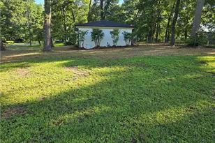 3325 Commodore Dr, Powder Springs, GA 30127 - Photo 14