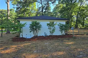 3325 Commodore Dr, Powder Springs, GA 30127 - Photo 10