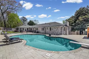 2808 Beverly Hills Dr, Marietta, GA 30068 - Photo 2