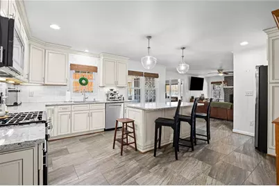 2808 Beverly Hills Drive, Marietta, GA 30068 - Photo 16