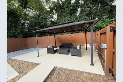 1711 Ralph David Abernathy Boulevard, Atlanta, GA 30310 - Photo 18