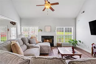 8100 Powhattan Ct, McDonough, GA 30252 - Photo 6