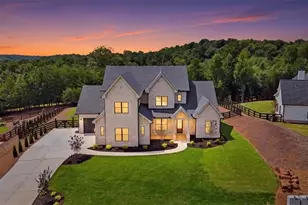 6008 Bluewater Blvd, Gainesville, GA 30506 - Photo 2