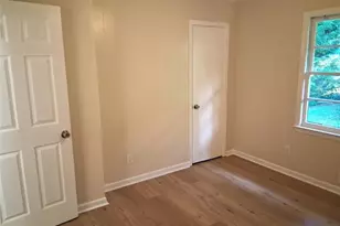 1915 Wee Kirk Rd SE, Atlanta, GA 30316 - Photo 22