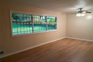 1915 Wee Kirk Rd SE, Atlanta, GA 30316 - Photo 10