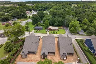 5812 Mitchell St, Flowery Branch, GA 30542 - Photo 8