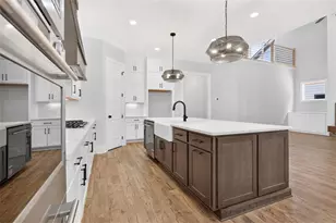 5812 Mitchell St, Flowery Branch, GA 30542 - Photo 30