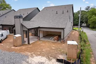 5812 Mitchell St, Flowery Branch, GA 30542 - Photo 6