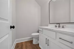 5812 Mitchell St, Flowery Branch, GA 30542 - Photo 8