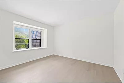70 Chaumont Square NW, Atlanta, GA 30327 - Photo 28