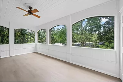 70 Chaumont Square NW, Atlanta, GA 30327 - Photo 18