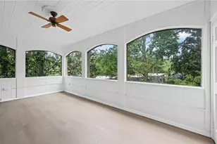 70 Chaumont Square NW, Atlanta, GA 30327 - Photo 18
