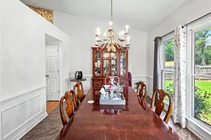 140 Treadstone Overlook, Johns Creek, GA 30024 - Photo 8