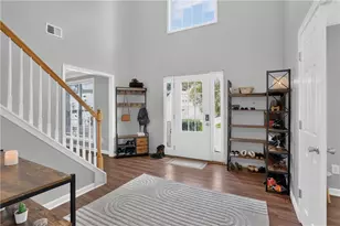 29 Creekview Ct, Acworth, GA 30101 - Photo 2