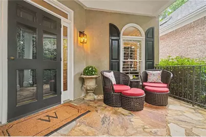 3190 Weston Place NW, Atlanta, GA 30327 - Photo 2