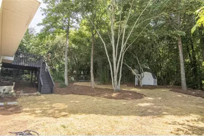 3826 Stoney Creek Drive, Flowery Branch, GA 30542 - Photo 6