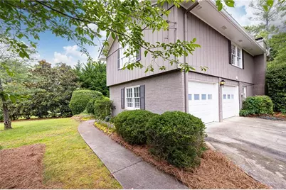 1300 Holly Bank Circle, Atlanta, GA 30338 - Photo 46