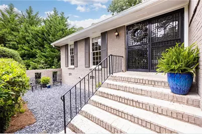 1300 Holly Bank Circle, Atlanta, GA 30338 - Photo 4