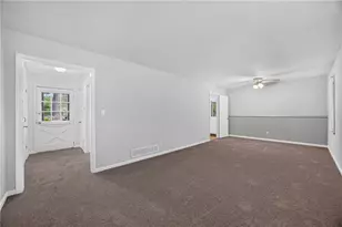 3894 Maplewood Dr, Decatur, GA 30035 - Photo 4