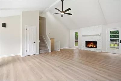 585 Rivercrest Drive, Woodstock, GA 30188 - Photo 10
