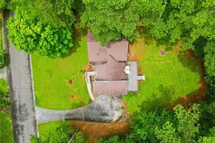 585 Rivercrest Dr, Woodstock, GA 30188 - Photo 4