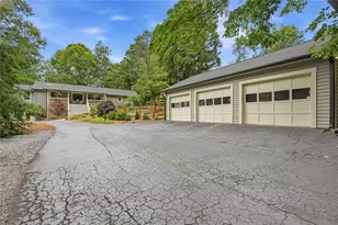 3680 Sinclair Shores Rd, Cumming, GA 30041 - Photo 10