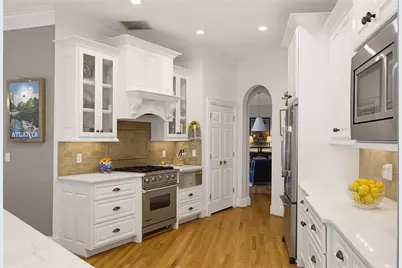 1053 Arbor Trace NE, Atlanta, GA 30319 - Photo 8
