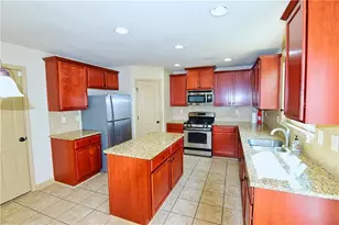 1721 Bridle Rd, Lawrenceville, GA 30043 - Photo 24