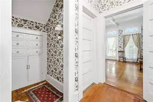 121 W Candler St, Winder, GA 30680 - Photo 18