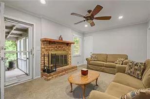5041 Fitts Dr NE, Roswell, GA 30075 - Photo 6