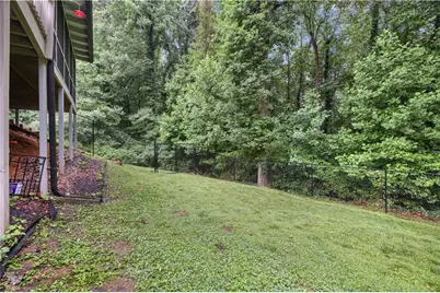 5041 Fitts Drive NE, Roswell, GA 30075 - Photo 22