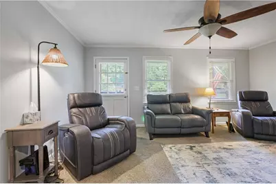 5041 Fitts Drive NE, Roswell, GA 30075 - Photo 4